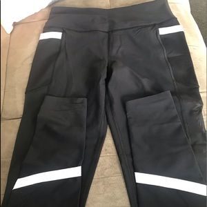 NWOT Victoria’s Secret leggings